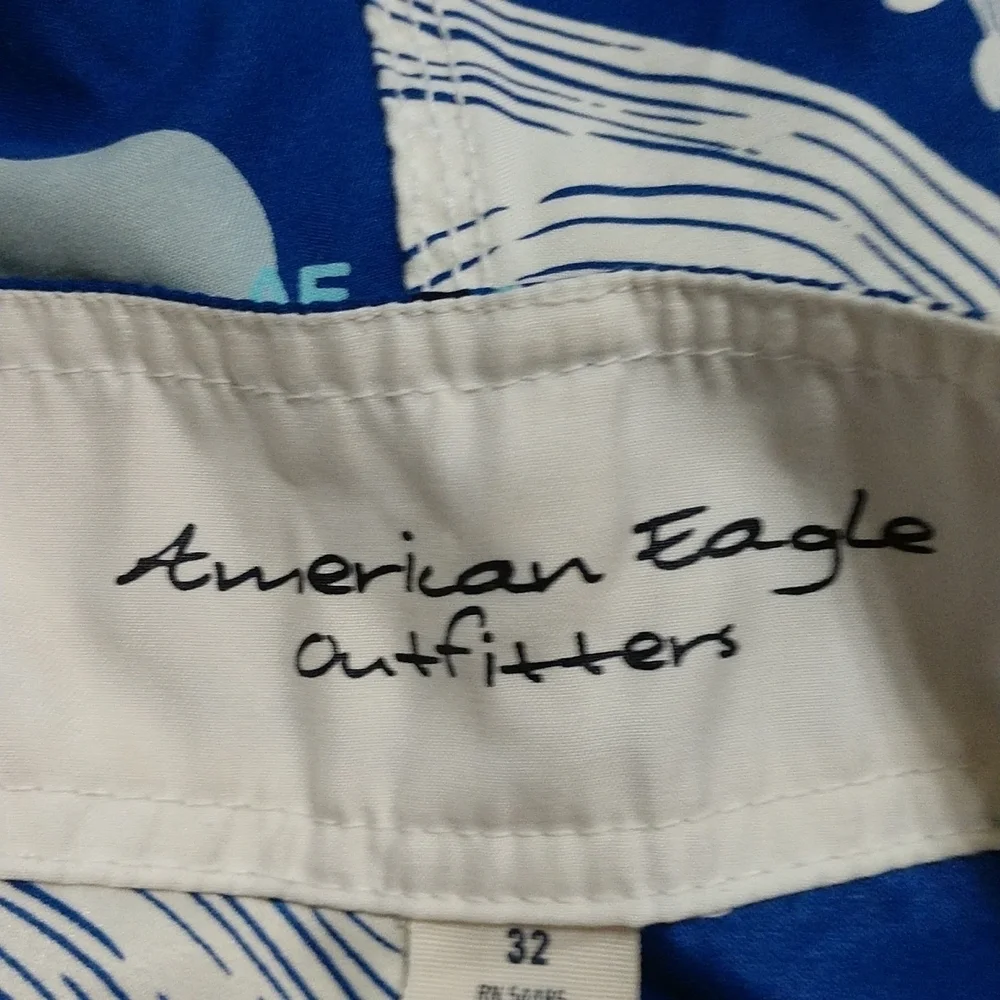 Men's American Eagle Outfitters Board Shorts Size 32